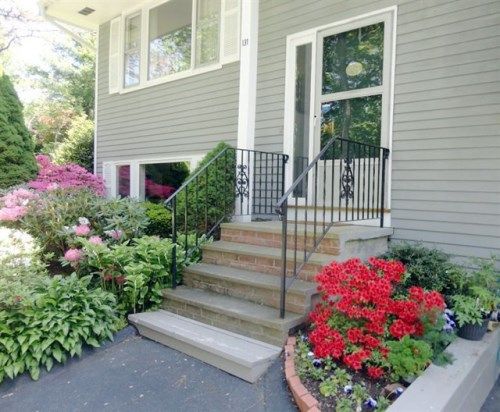 131 Old Kings Rd, Cotuit, MA 02635