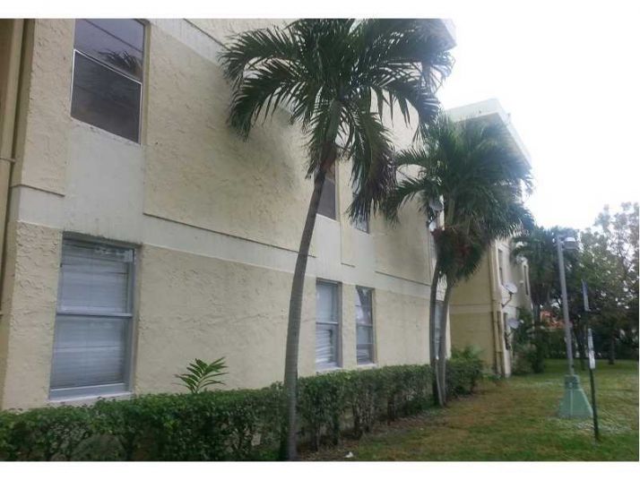 1825 W 56 ST # 305, Hialeah, FL 33012