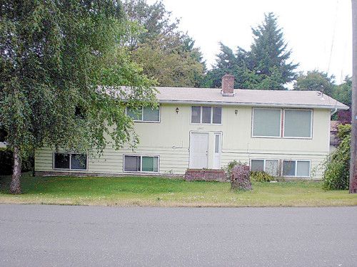 2228 Winfield Ave, Bremerton, WA 98310