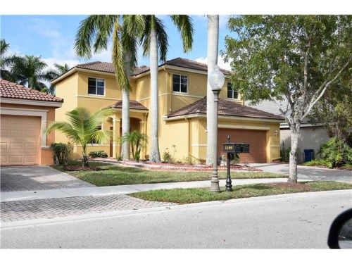 1105 BLUEWOOD TE, Fort Lauderdale, FL 33327
