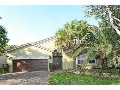 17049 SW 16 ST, Hollywood, FL 33027