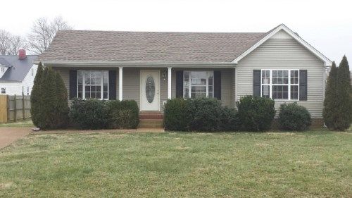 1011 Edwards Ln, Portland, TN 37148