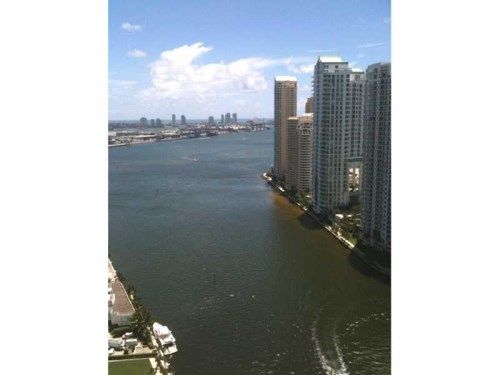 200 BISCAYNE BLVD WY # 3208, Miami, FL 33131