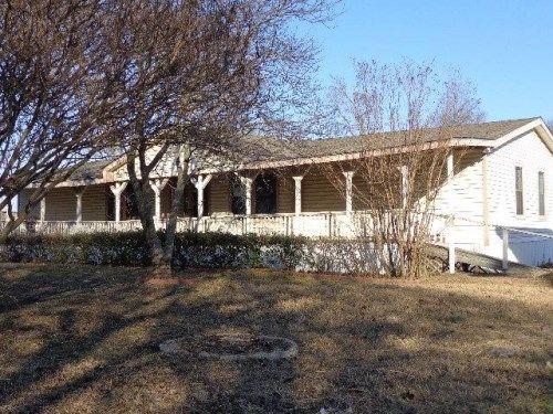 308 East St, Nevada, TX 75173