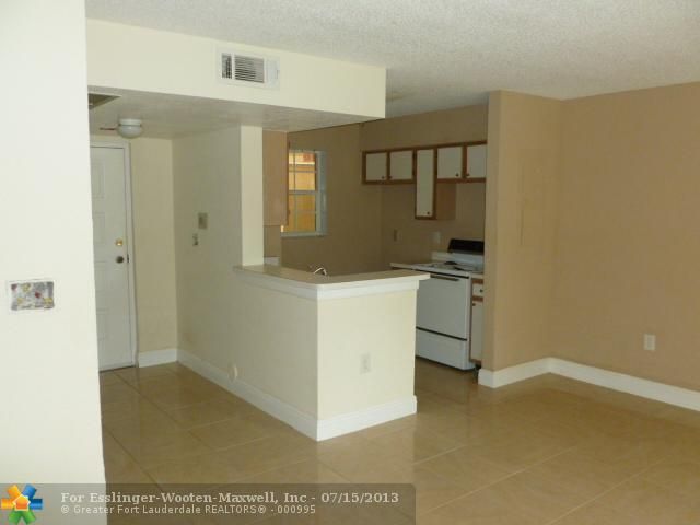 2890 N Oakland Forest Dr # 108, Fort Lauderdale, FL 33309