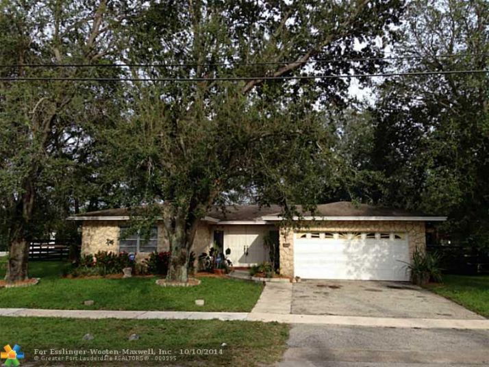 1090 NW 56TH AVE, Fort Lauderdale, FL 33313