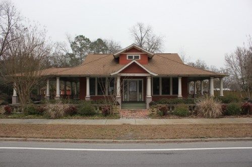 365 S Lewis St, Metter, GA 30439