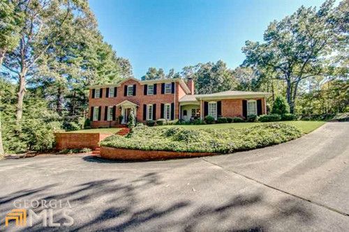 1812 VALLEY RD, Gainesville, GA 30501