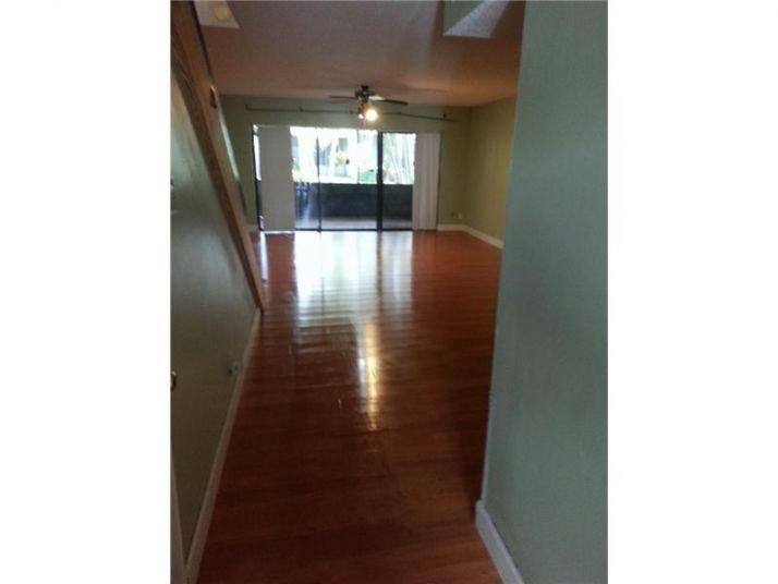 6632 RACQUET CLUB DR # 164-18, Fort Lauderdale, FL 33319