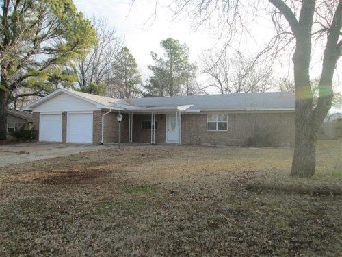 522 Price St, Ada, OK 74820