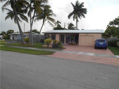 2411 NE 11 AV, Pompano Beach, FL 33064