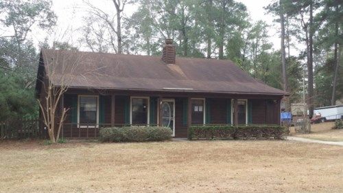 105 Willow Oaks Dr, Eufaula, AL 36027