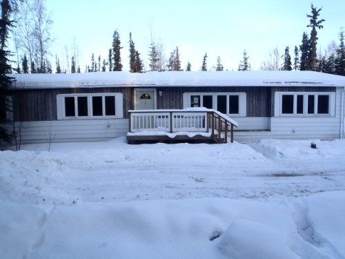 2570 Lee Ln, North Pole, AK 99705