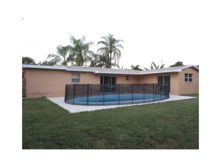 4764 NW 5TH ST, Fort Lauderdale, FL 33317
