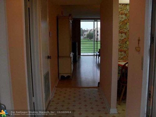 9821 Sunrise Lakes Blvd # 211, Fort Lauderdale, FL 33322