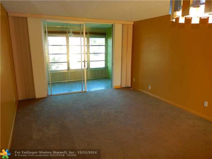 6070 NW 64 AV # 206, Fort Lauderdale, FL 33319