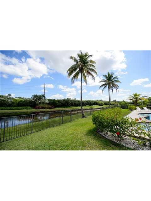 373 COCONUT CR, Fort Lauderdale, FL 33326