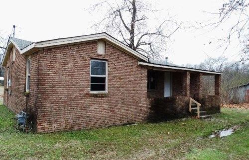 8 S Gintown Rd, Mulberry, AR 72947