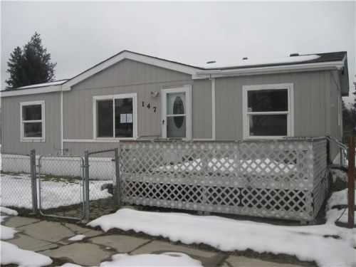 147 4th St, Priest River, ID 83856