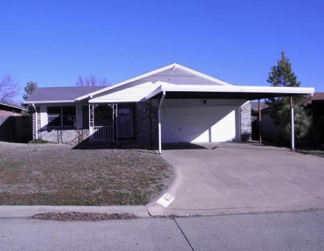 413 NW 69th St, Lawton, OK 73505