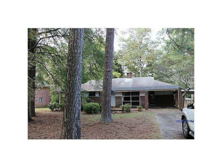 1324 Snapfinger Road, Decatur, GA 30032