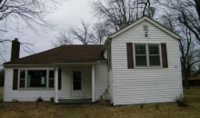306 W 3rd St Ina, IL 62846