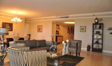 21150 POINT PL # 404 Miami, FL 33180