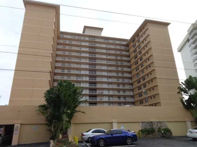 121 GOLDEN ISLES DR # 601, Hallandale, FL 33009