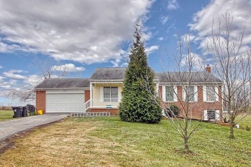 1084 Beecherstown Road, Biglerville, PA 17307