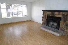 1103 University Dr E, Gainesville, TX 76240