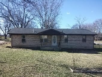 96 Ferguson Hill Rd, Lafayette, TN 37083