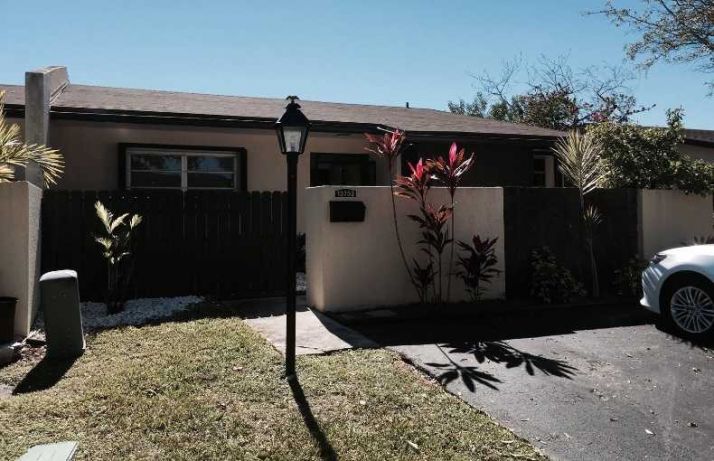 13752 KENDALE LAKES DR # 0, Miami, FL 33183