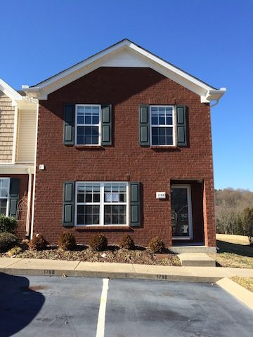 1789 Red Jacket Dr, Antioch, TN 37013