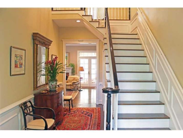 1465 W Wesley Road Nw, Atlanta, GA 30327