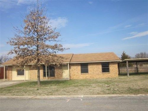 15 E Creek Rd, Krebs, OK 74554