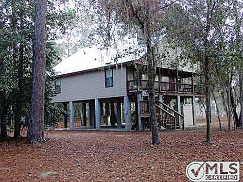 1727 NE River Park, Lee, FL 32059