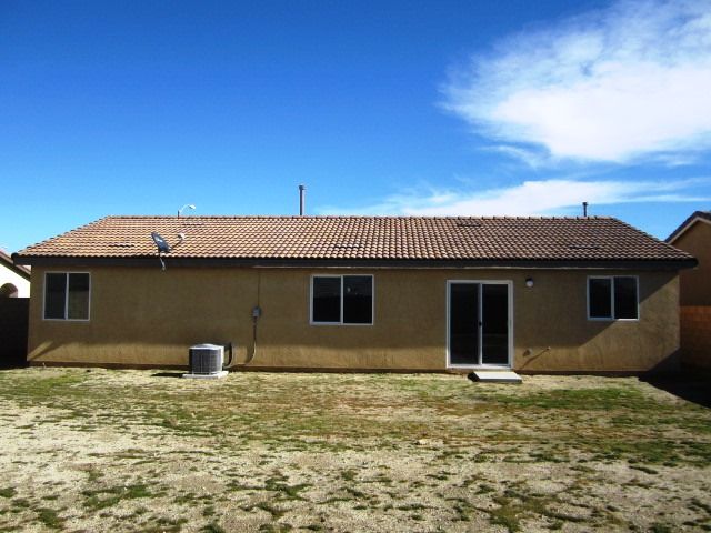 43127 Homestead St, Lancaster, CA 93535