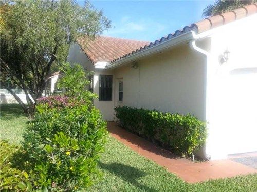 21228 HARBOR WY # 251-25, Miami, FL 33180