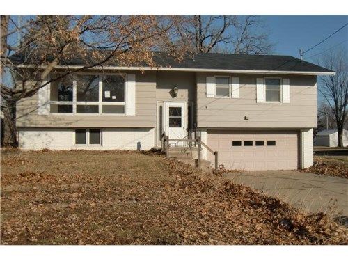 1311 9th Ave E, Oskaloosa, IA 52577