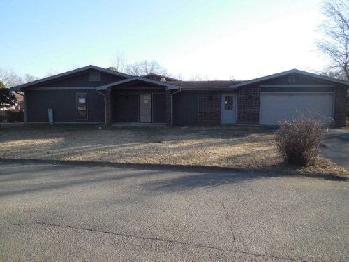 210 Springvale Cir, Madison, AL 35758