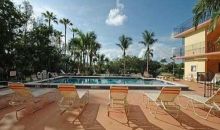 2539 S BAYSHORE DR # PH5 Miami, FL 33133
