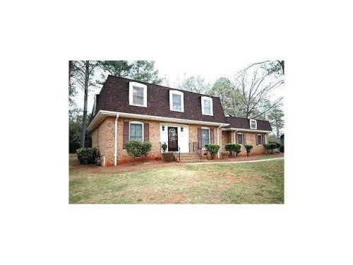 1457 Ester Court, Riverdale, GA 30296