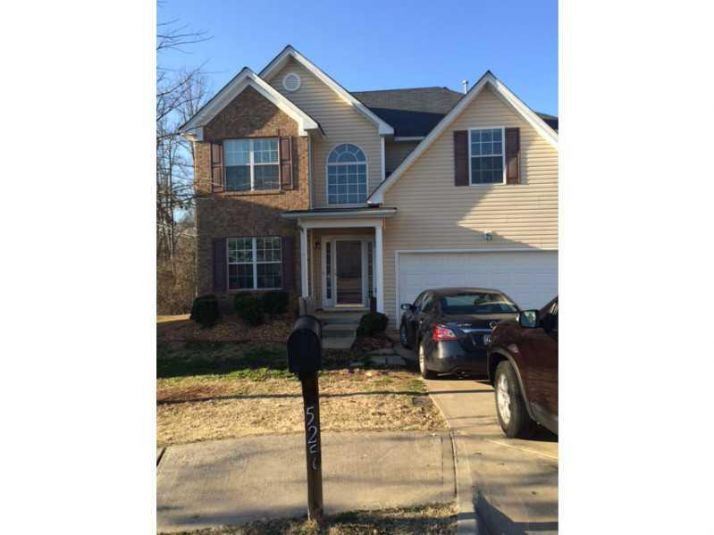 525 Amish Avenue, Riverdale, GA 30296