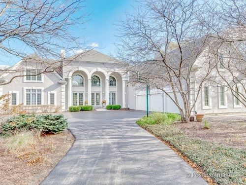 6273 South Garfield Avenue, Willowbrook, IL 60527