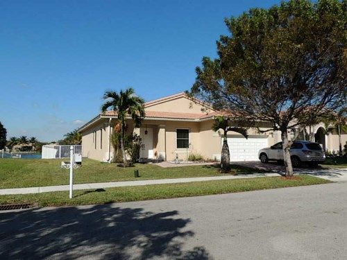 13189 SW 23 ST, Hollywood, FL 33027