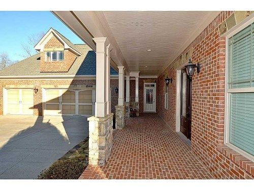 210 Hickory Oak Hollow, Cumming, GA 30040