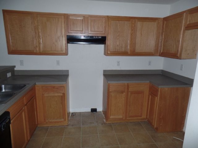 8321 Woods Ave, Jacksonville, FL 32216