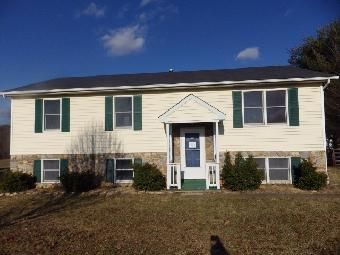 138 Buckboard Rd, Waynesboro, VA 22980