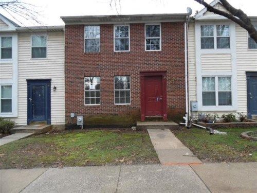 37 Reaching Circle, Essex, MD 21221