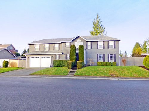 3925 167th Pl SW, Lynnwood, WA 98037